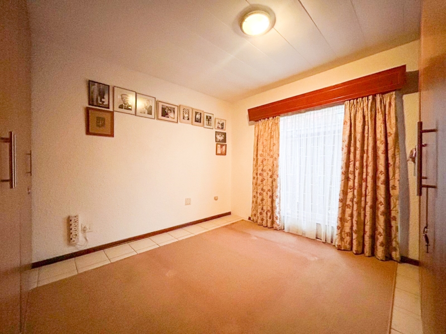 2 Bedroom Property for Sale in Potchefstroom North West